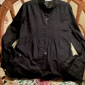 Reitmans 100% cotton size M blouse. New condition. Black.